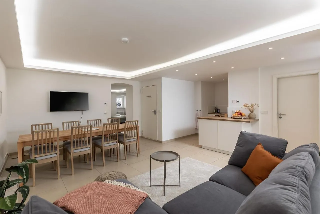 Spacious Apartment In Hemholtzkiez Prenzlauer Berg For 8 People Hiddenseer Berlín Německo